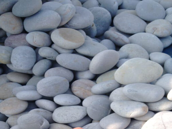 White Beach Pebble Small (1-2 inches)